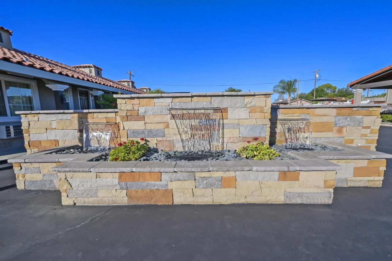 Traveler'S Inn Williams, Ca Modern Renovated Hotel 外观 照片