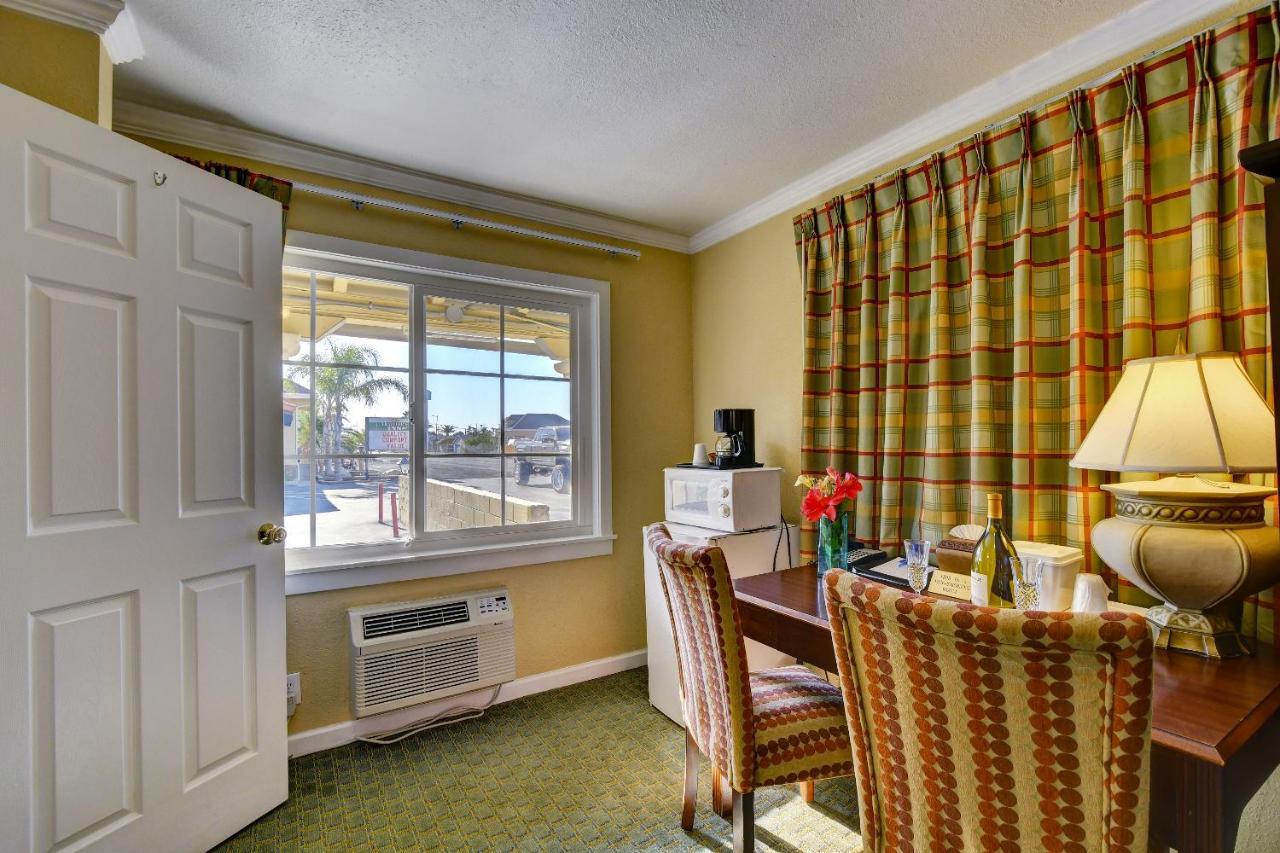 Traveler'S Inn Williams, Ca Modern Renovated Hotel 外观 照片